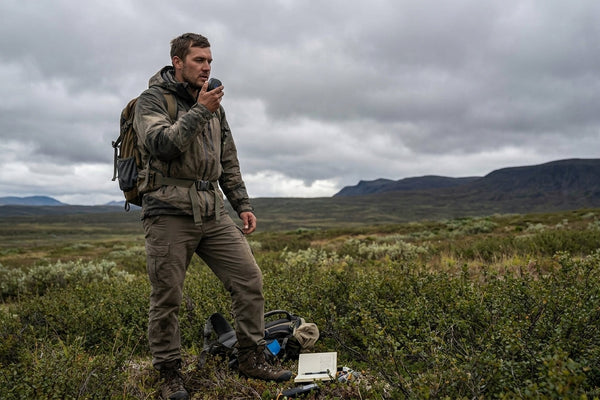 Best AI Voice Recorders for Field Work: The Hands-Free Guide for Researchers and Inspectors